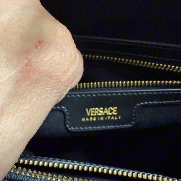NWT- Versace Le Medusa Small 2 Way Tote- Includes Matching Silk Scarf - Picture 12 of 16